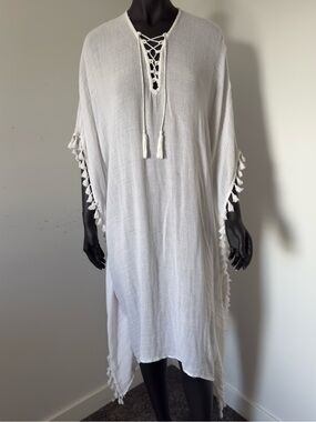 299. Walter Baker White Lace-Up Tassel Poncho Tunic